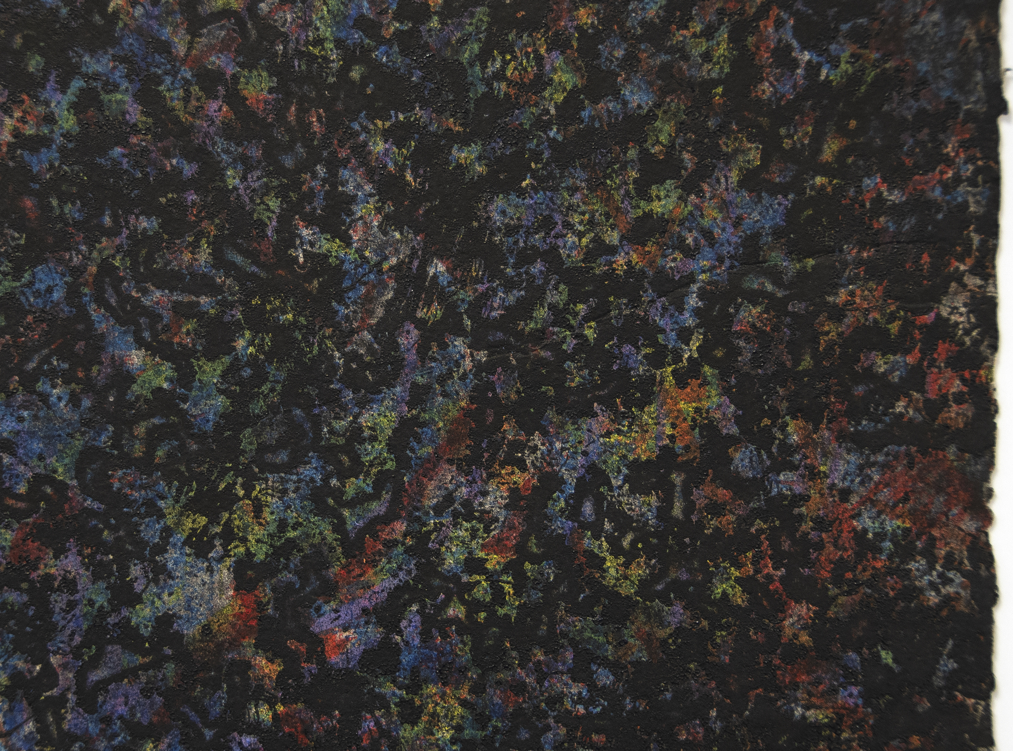 SAM GILLIAM - Coffee Thyme (Black) SAM GILLIAM - קפה טימין (שחור) - ליטוגרפיה צבעונית, חותמת גומי והבלטה על נייר HMP מיוחד של ג'ון קולר - 31 3/4 x 44 אינץ'.