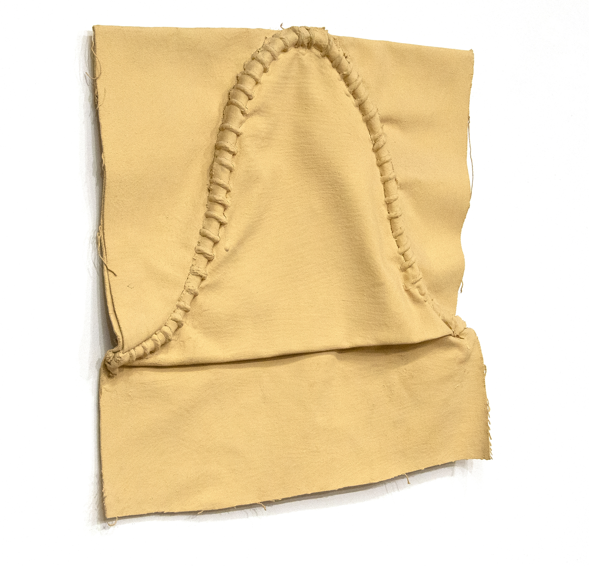 RICHARD TUTTLE - Untitled (Cloth and Paint Work #2) Richard Tuttle is a seminal American postminimalist artist. Tuttle’s work is conceptual and meditative, crossing the boundary of sculpture, painting, and poetry, and often challenging the viewer. Untitled (Cloth and Paint Work #2) from 1973, a pivotal period in the artist’s career, evokes the earlier minimalism of his career while pushing towards material-based conceptual art. In the work he pays homage to Marcel Duchamp’s readymades. Textiles, as in this piece, play a large role in his oeuvre and become sites on which to focus performance, engagement, and meaning.