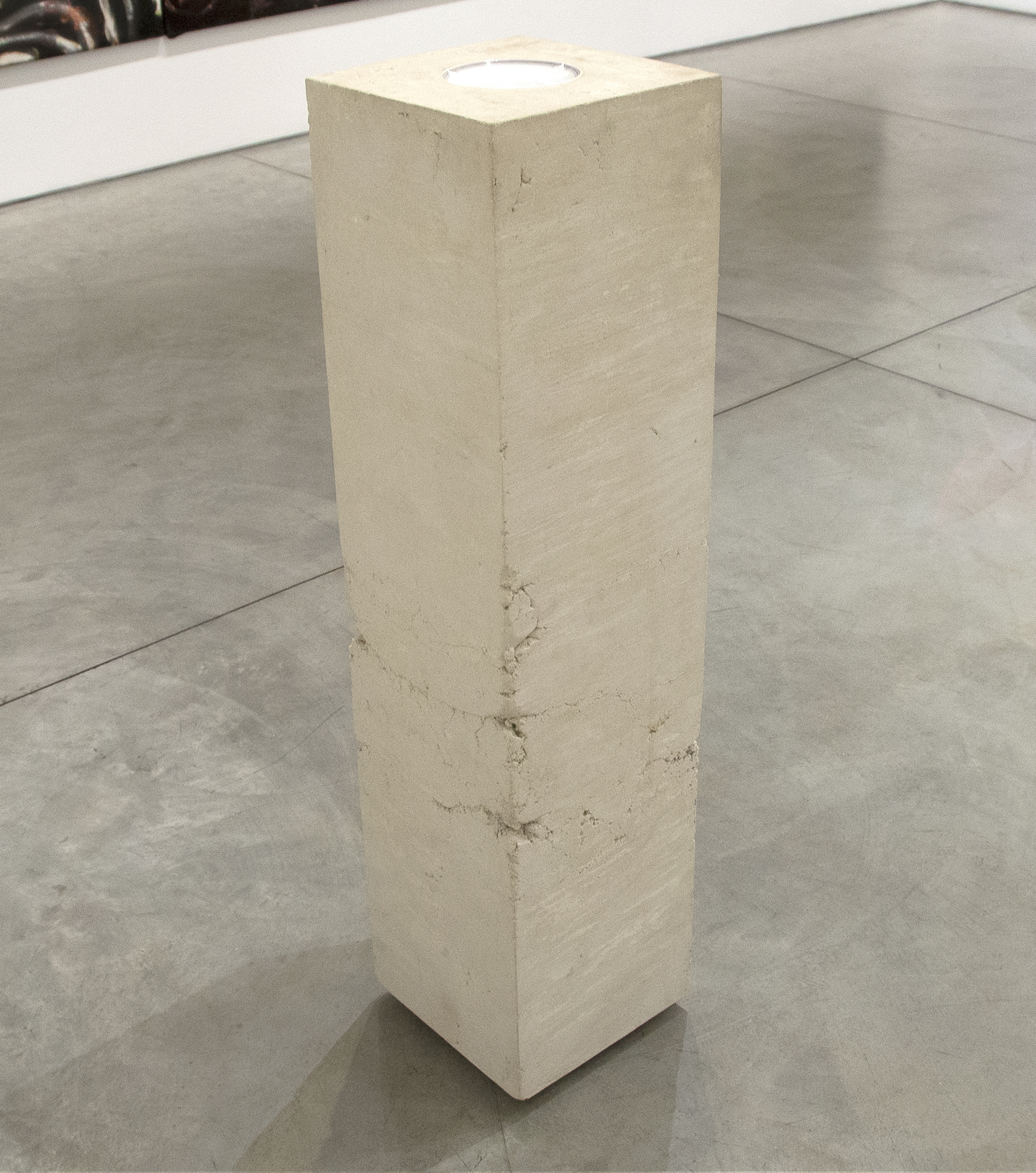 THEASTER GATES - Stand-Ins for Period of Wreckage 25 שערי THEASTER - סטנד-אין לתקופה של הריסות 25 - בטון לבן וחרסינה - 48 x 12 x 12 אינץ '.