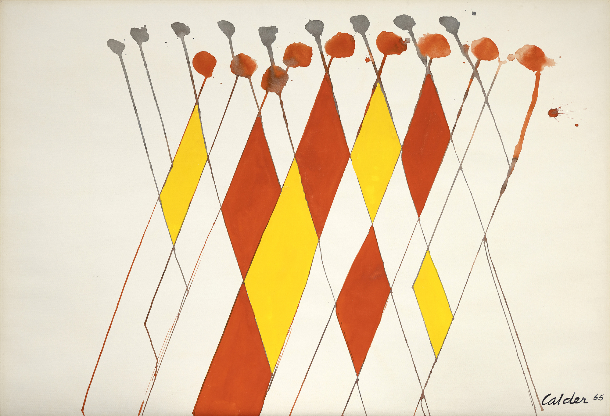ALEXANDER CALDER - Wigwam rouge et jaune "Wigwam rouge et jaune", ציור גואש שובה לב של אלכסנדר קלדר, הוא חקירה תוססת של עיצוב וצבע. נשלט על ידי סריג של קווים אלכסוניים מצטלבים ליד שיאם, הקומפוזיציה משדרת איזון דינמי. קלדר מכניס אלמנט של שובבות עם צורות יהלומים אדומות וצהובות, המחדיר ליצירה שובבות ויוצר אווירה חגיגית. כדורים אדומים בקודקוד הקווים הנוטים ימינה מעוררים רושם גחמני, בעוד כדורים אפורים קטנים יותר על גבי קווים הנוטים שמאלה מציעים ניגודיות ושיווי משקל. השילוב המופתי של קלדר בין פשטות ואלמנטים עיצוביים חיוניים הופך את Wigwam rouge et jaune לתענוג חזותי.