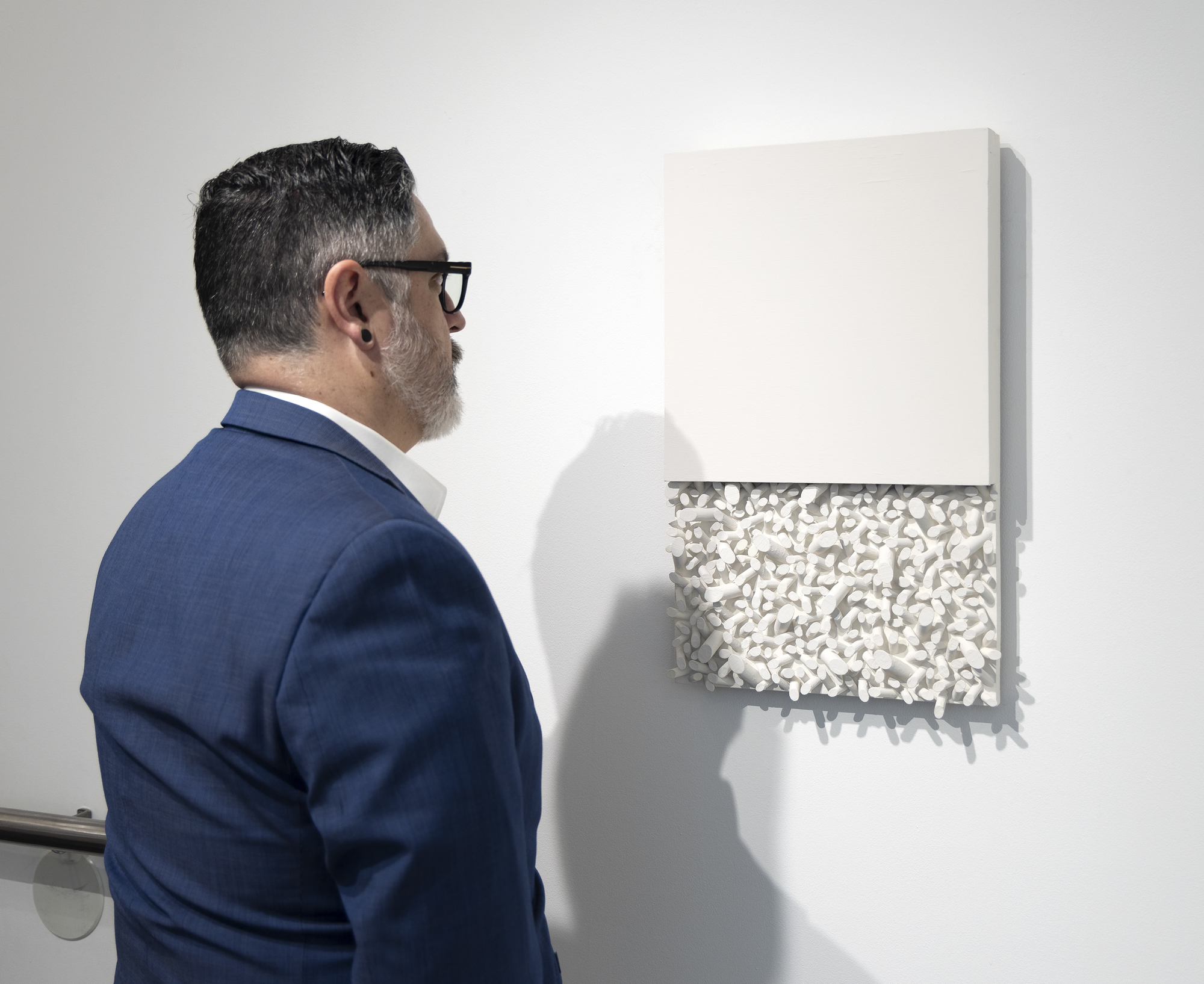 SERGIO DE CAMARGO - Relief Opus 194 SERGIO DE CAMARGO - Relief Opus 194 - painted wood - 22 3/4 x 14 1/4 x 2 3/4 in.