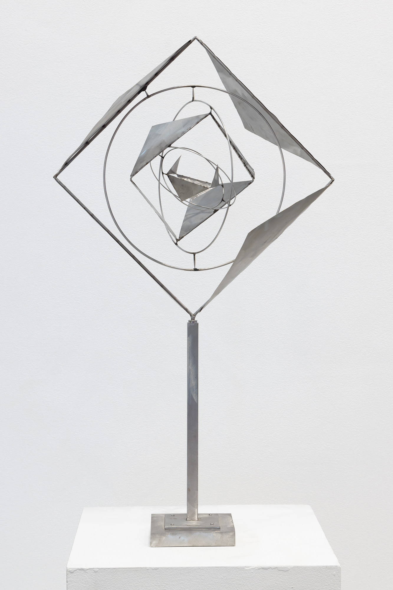 GEORGE RICKEY - Space Churn with Squares GEORGE RICKEY - Space Churn with Squares - kinetic sculpture in stainless steel - 35 1/2 x 20 x 13 in.