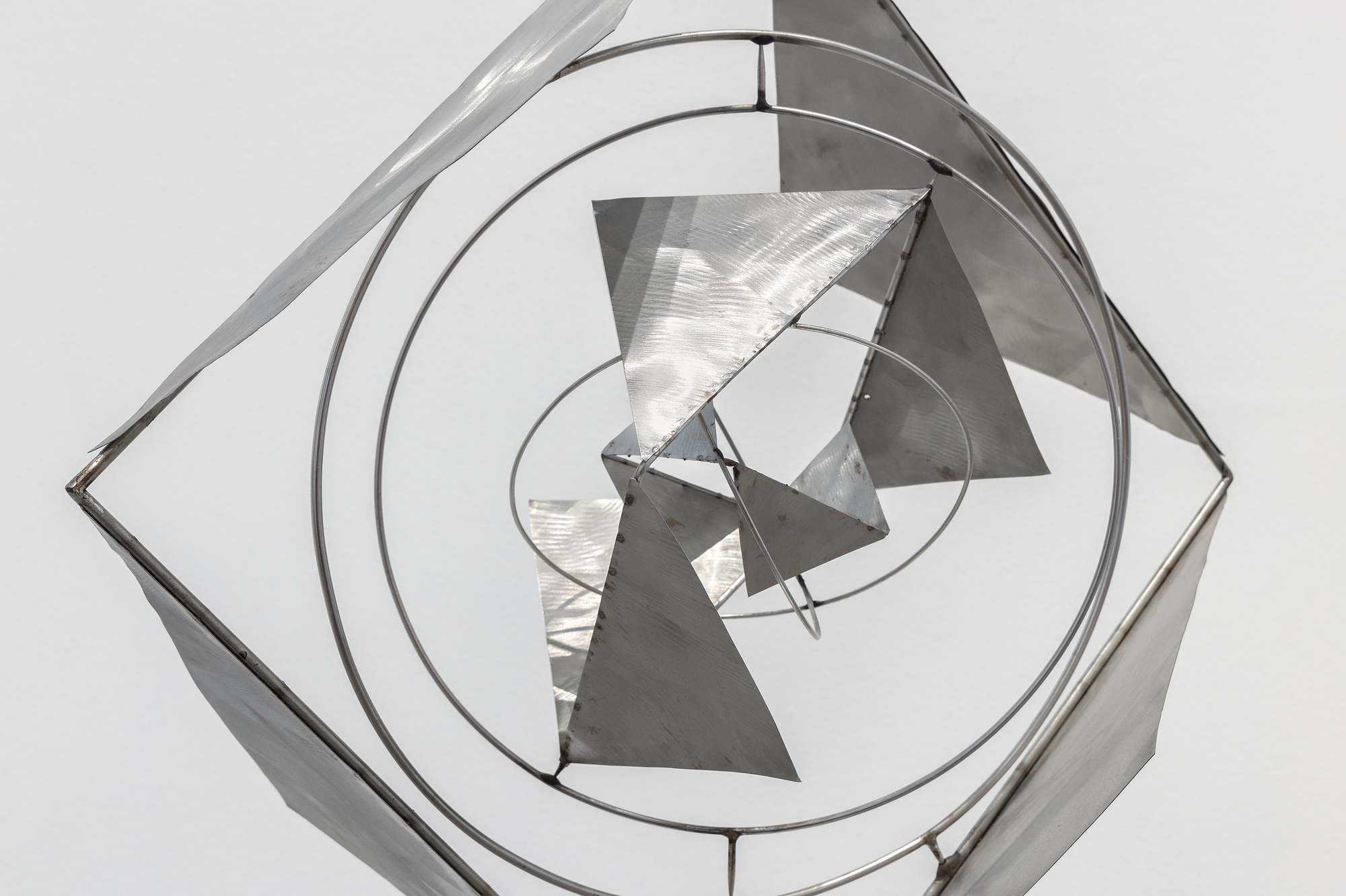 GEORGE RICKEY - Space Churn with Squares GEORGE RICKEY - Space Churn with Squares - kinetic sculpture in stainless steel - 35 1/2 x 20 x 13 in.