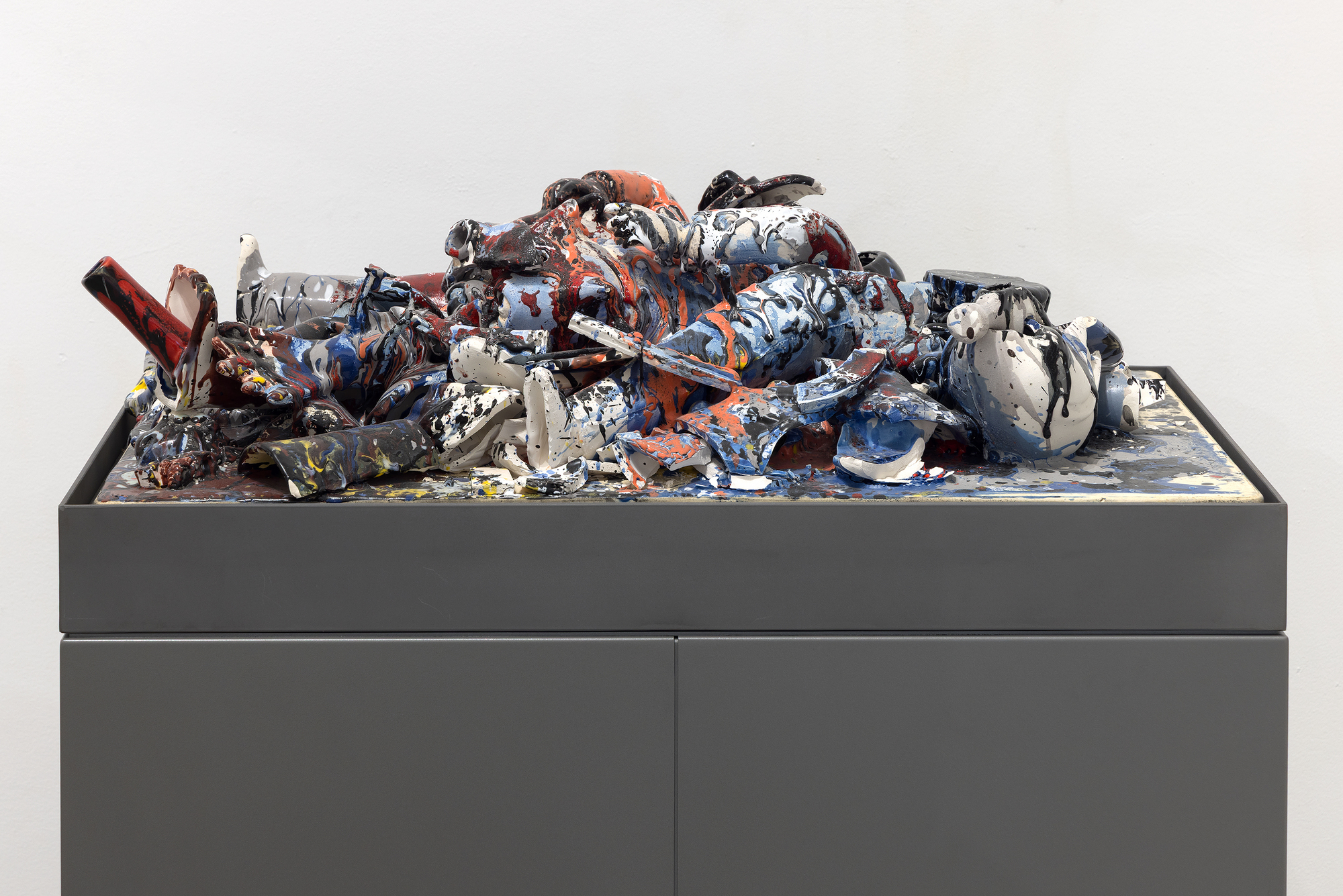 WALEAD BESHTY - Los Caballos en la Conquista WALEAD BESHTY - Los Caballos en la Conquista - Ceramica Suro slip cast remnants, glaze, and firing plate - 9 1/2 x 32 1/4 x 21 1/2 in.