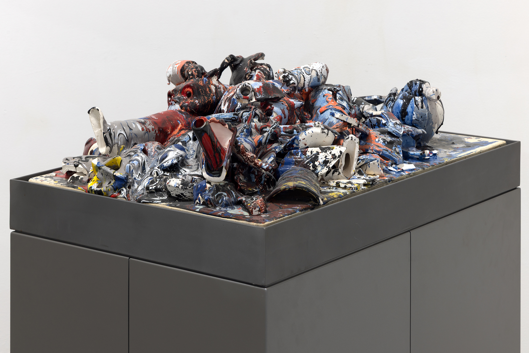 WALEAD BESHTY - Los Caballos en la Conquista WALEAD BESHTY - Los Caballos en la Conquista - Ceramica Suro slip cast remnants, glaze, and firing plate - 9 1/2 x 32 1/4 x 21 1/2 in.