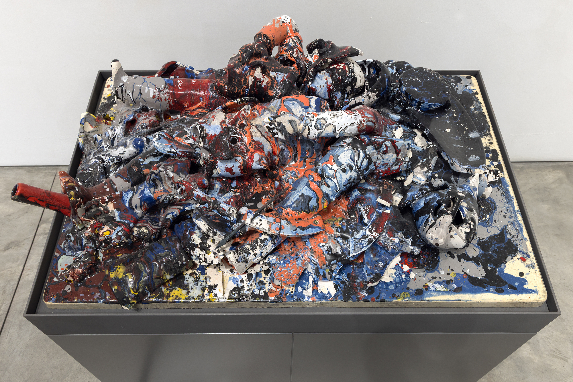 WALEAD BESHTY - Los Caballos en la Conquista WALEAD BESHTY - Los Caballos en la Conquista - Ceramica Suro slip cast remnants, glaze, and firing plate - 9 1/2 x 32 1/4 x 21 1/2 in.