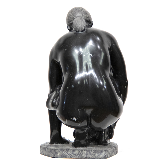 FELIPE CASTANEDA - Mujer Hincada FELIPE CASTANEDA - Mujer Hincada - black onyx - 15 3/4 x 8 1/2 x 9 in