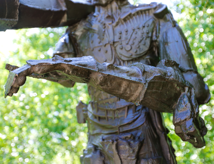 MATTHEW MONAHAN - Nation Builder MATTHEW MONAHAN - Nation Builder - cast bronze - 107 x 62 x 27 in.