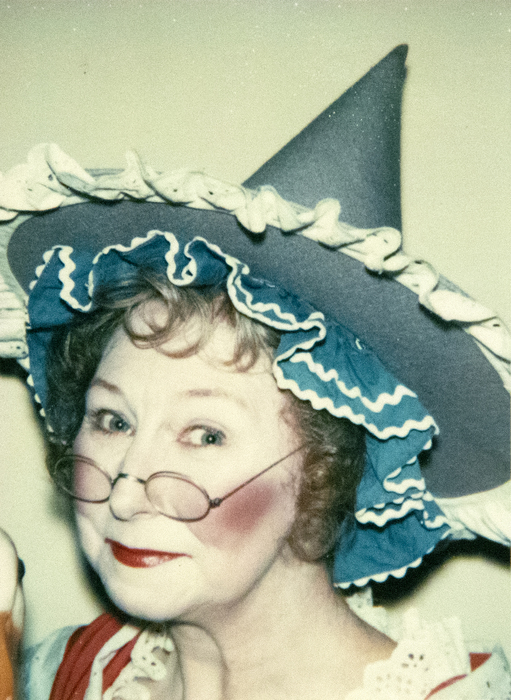 ANDY WARHOL - Mother Goose ANDY WARHOL - Mother Goose - Polaroid, Polacolor - 4 1/4 x 3 3/8 in. ea.