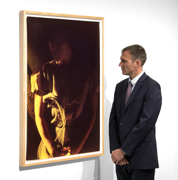 CINDY SHERMAN - Untitled No. 110 CINDY SHERMAN - Untitled No. 110 - c-print - 45 x 30 in.