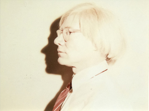 ANDY WARHOL - Autoportrait - Polaroid, Polacolor - 3 3/8 x 4 1/2 in.