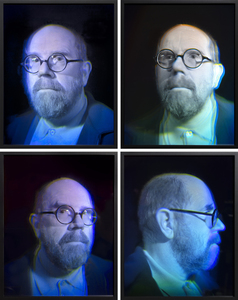 CHUCK CLOSE - صورة ذاتية - مجموعة من 4 صور ثلاثية الأبعاد زجاجية - 14 × 11 بوصة.