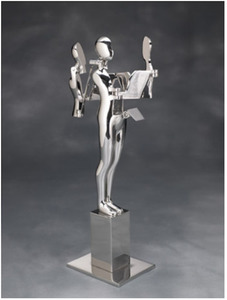 ERNEST TROVA - Backwrap Figure - ステンレススチール - 32 1/2 x 13 3/4 x 8 in.